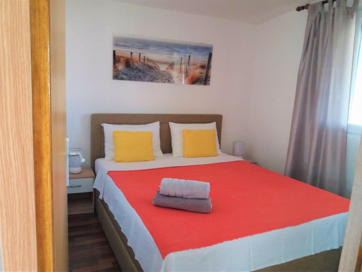 Apartment Roko Vir Esterno foto