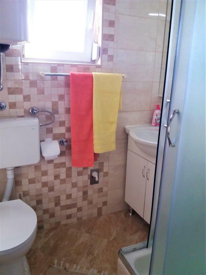 Apartment Roko Vir Esterno foto